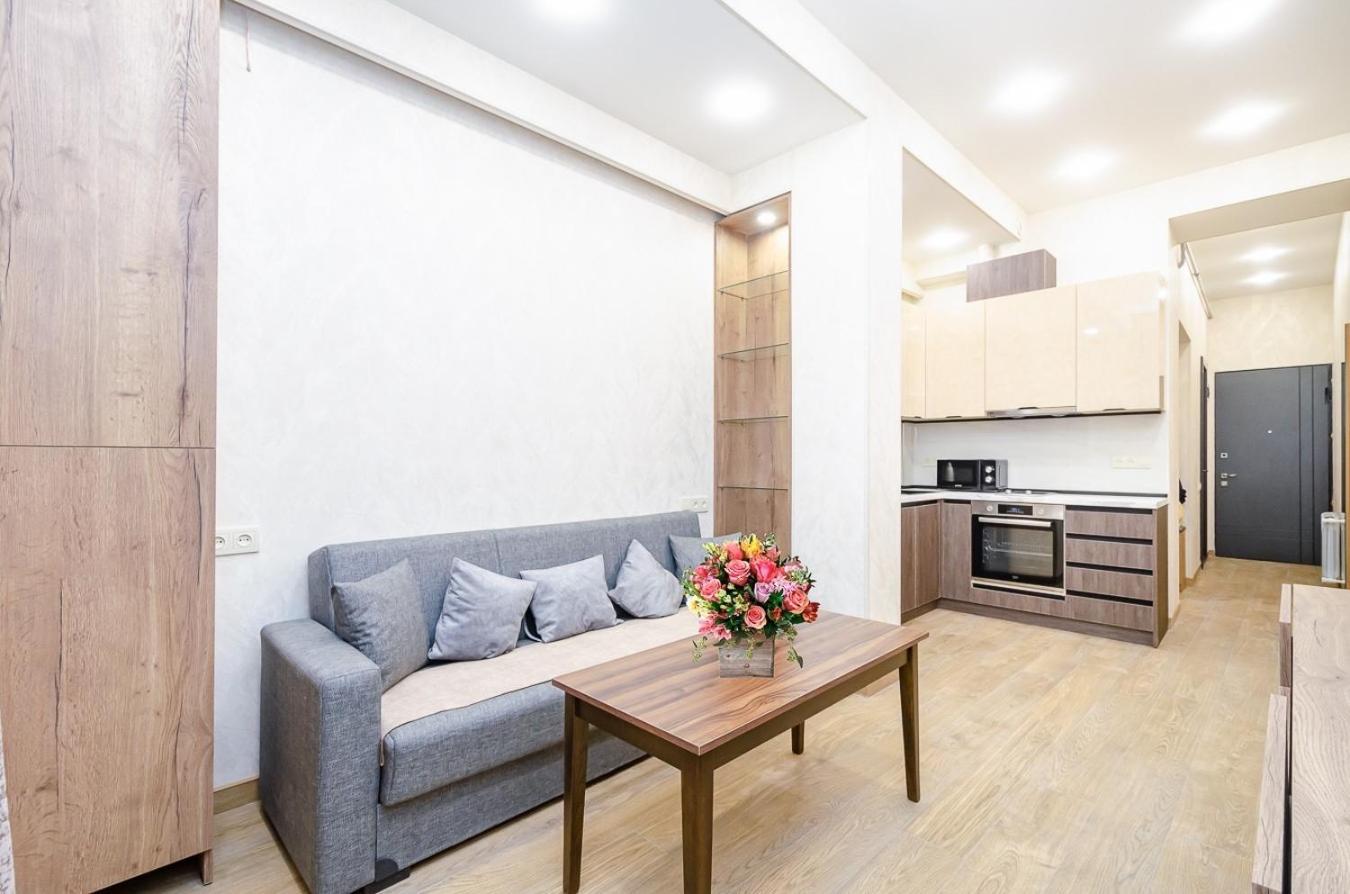 15. Double Room Apartaments With Fresh Style Yerevan Ngoại thất bức ảnh